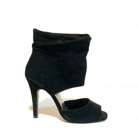 Steve Madden Open Toe Sandals - Picture 2 of 10